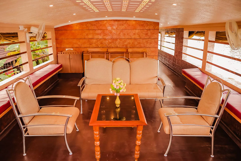 3 bedroom premium houseboat